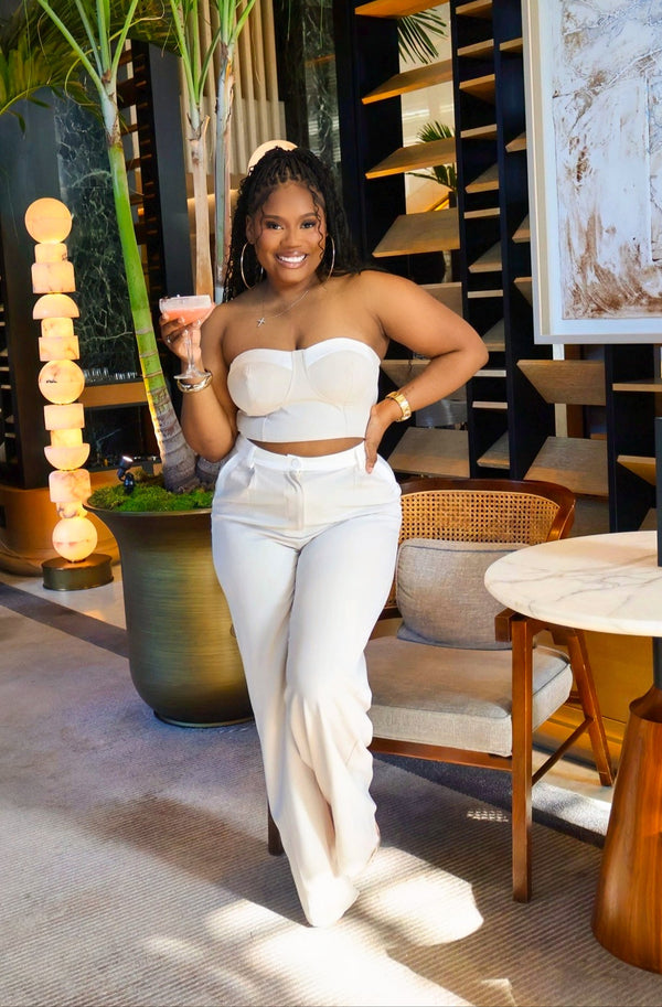 IMPECCABLE TASTE TWO PIECE SET- CREAM/ WHITE