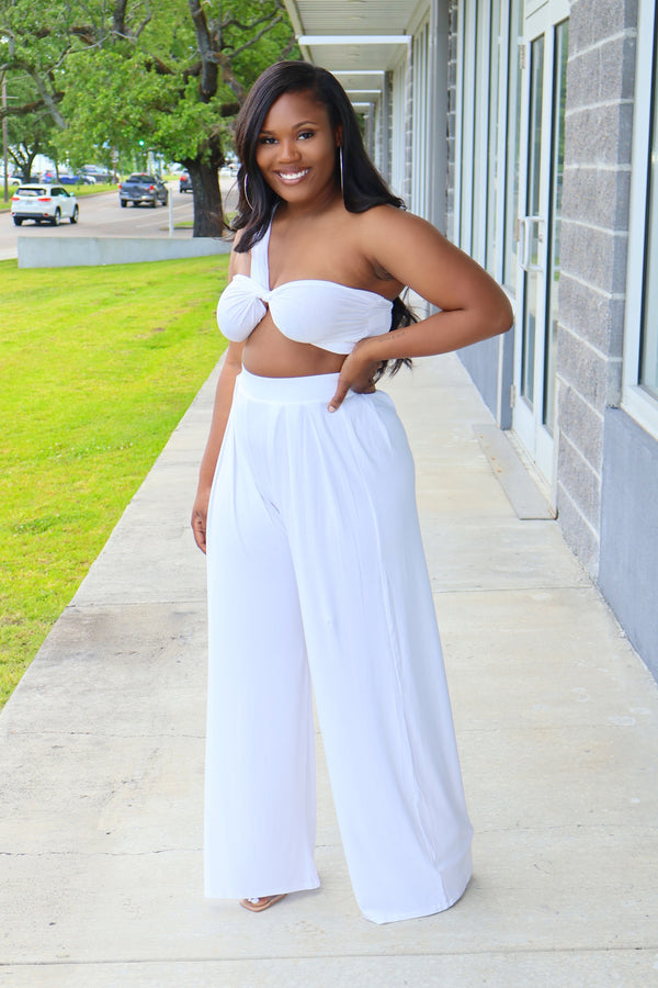 LUXE BEHAVIOR TWO PIECE SET - WHITE