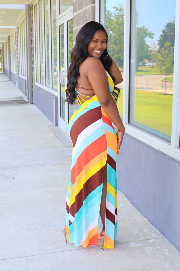 DIFFERENT APPROACH MAXI DRESS