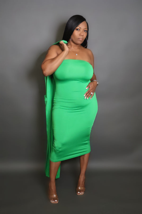 BEAUTIFULLY MADE TWO PIECE SET -  KELLY GREEN