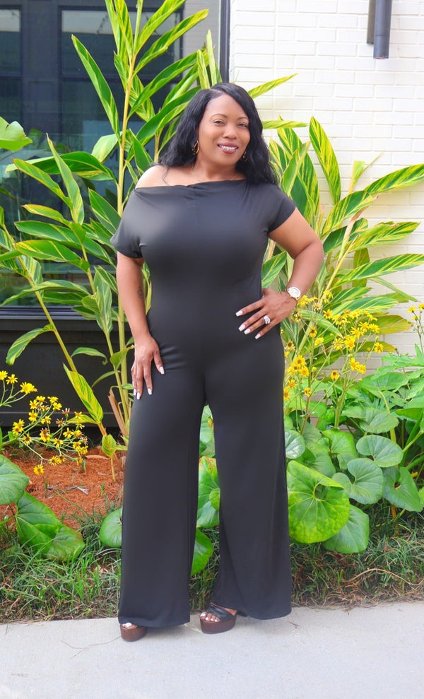 FEELING BRAND NEW JUMPSUIT - BLACK